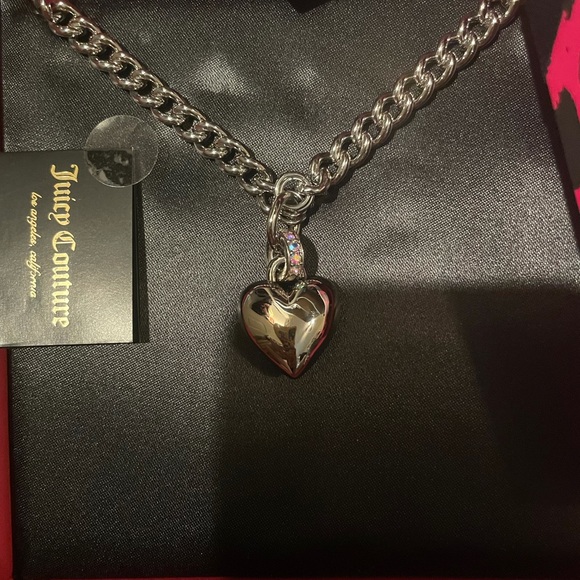 Juicy couture! - Picture 3 of 5